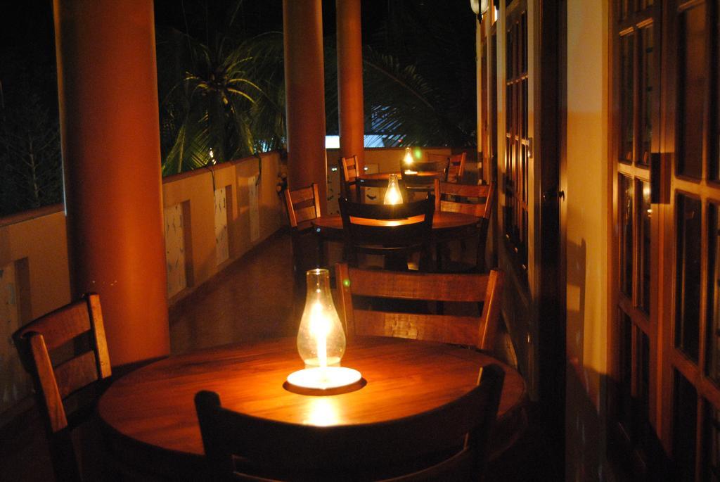 Kumara Guest House Unawatuna Eksteriør billede