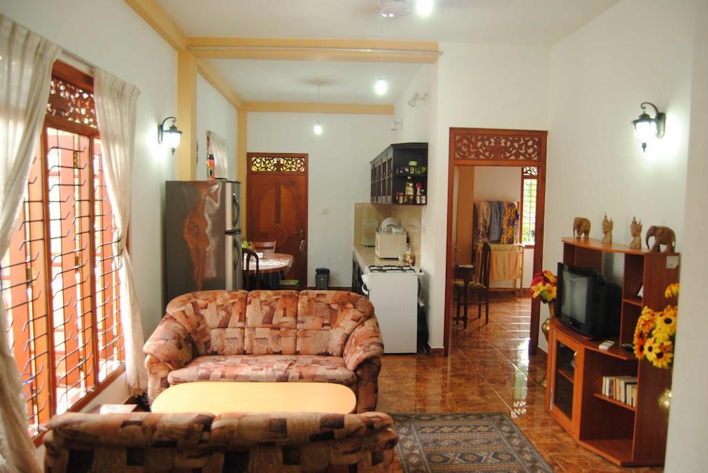 Kumara Guest House Unawatuna Værelse billede