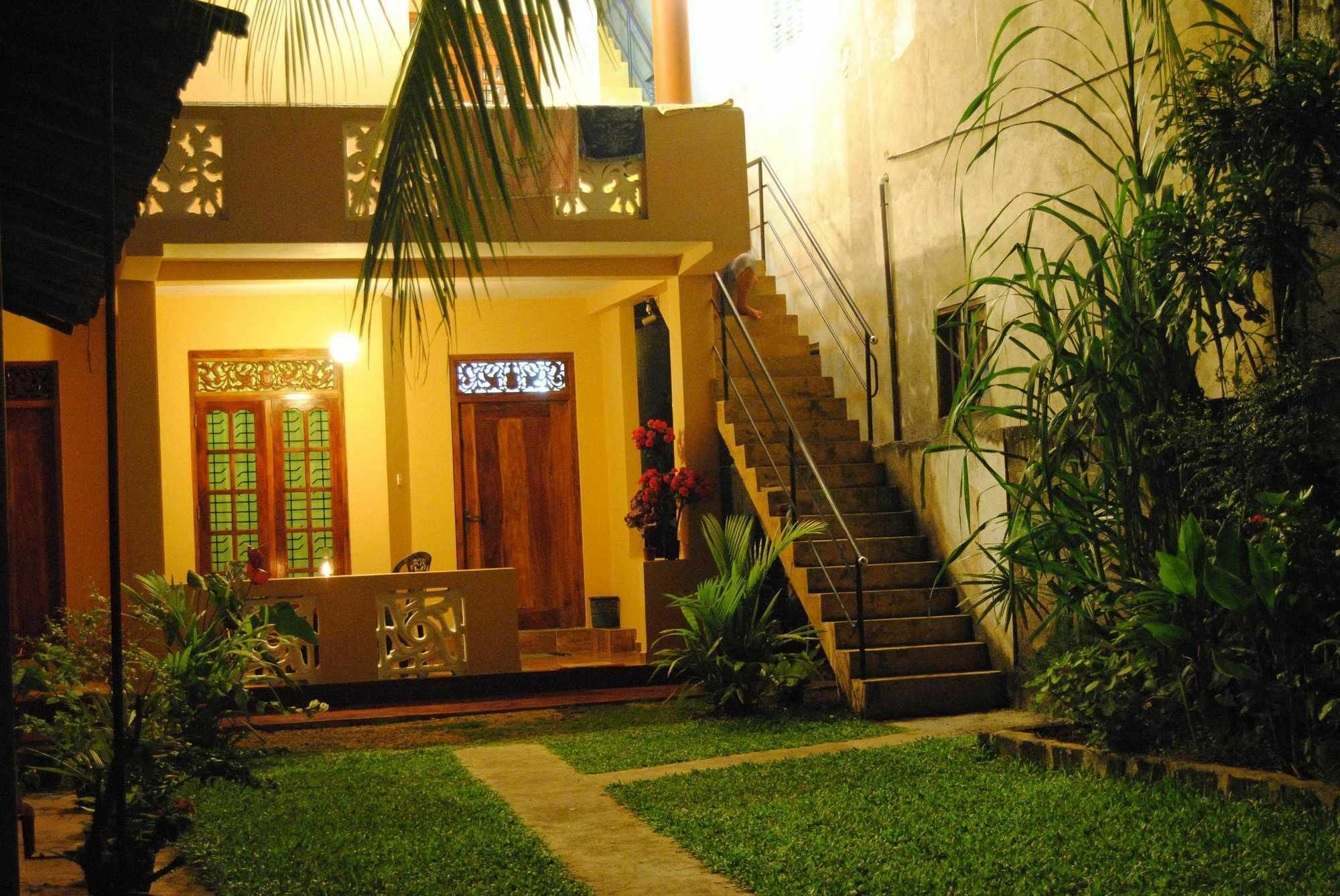 Kumara Guest House Unawatuna Eksteriør billede
